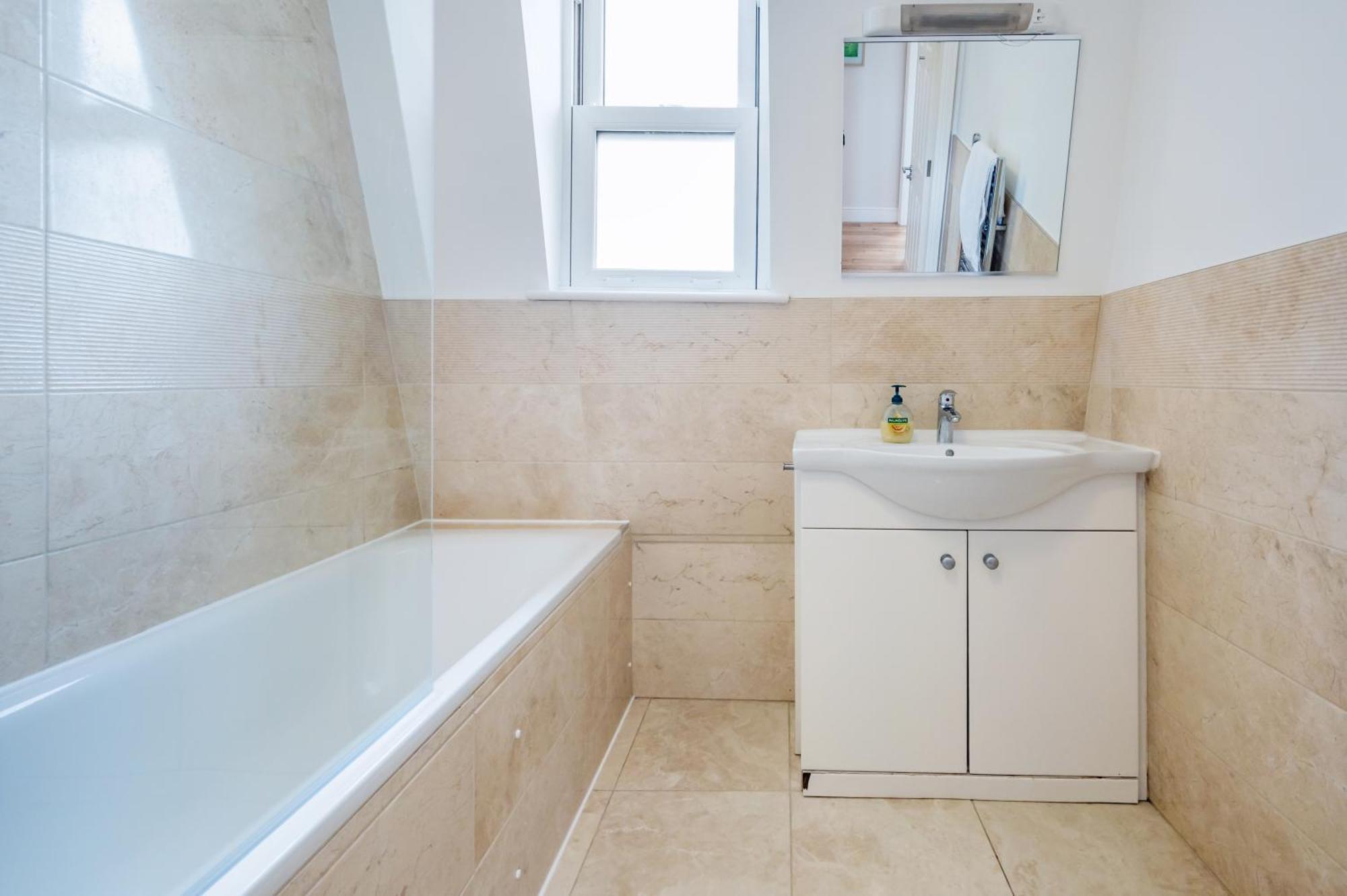 Paddington Modern Apartments Лондон Экстерьер фото