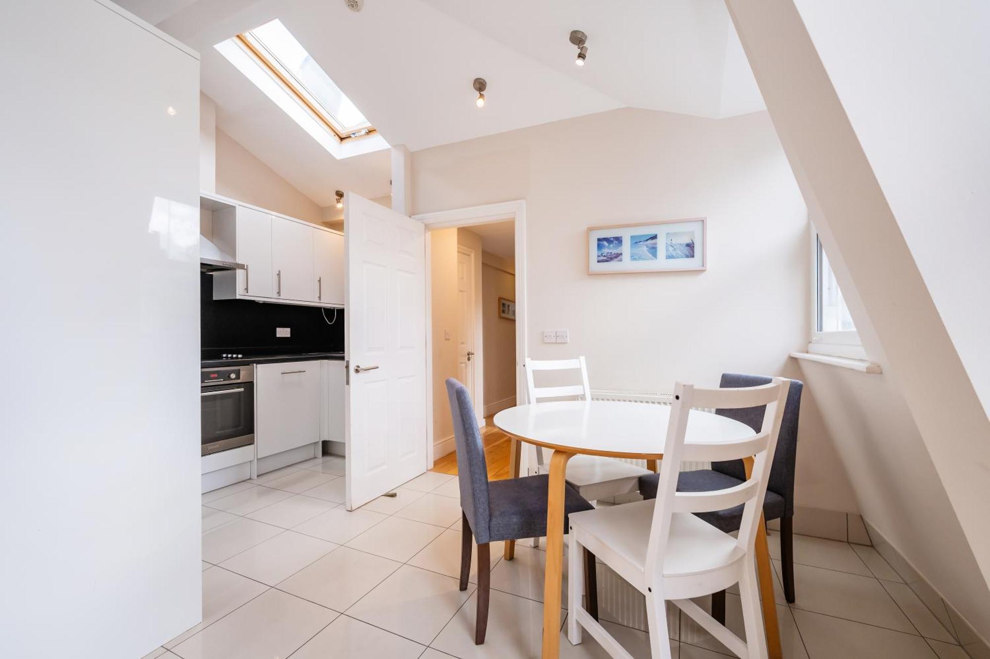 Paddington Modern Apartments Лондон Экстерьер фото