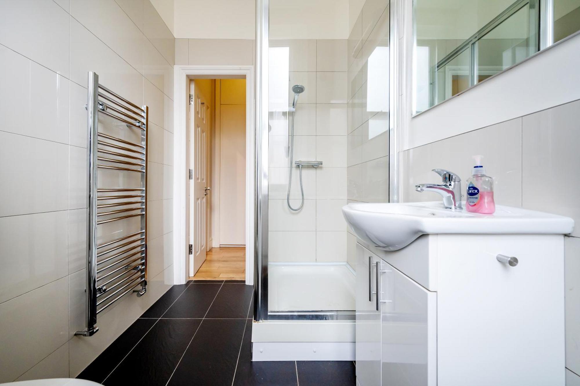 Paddington Modern Apartments Лондон Экстерьер фото